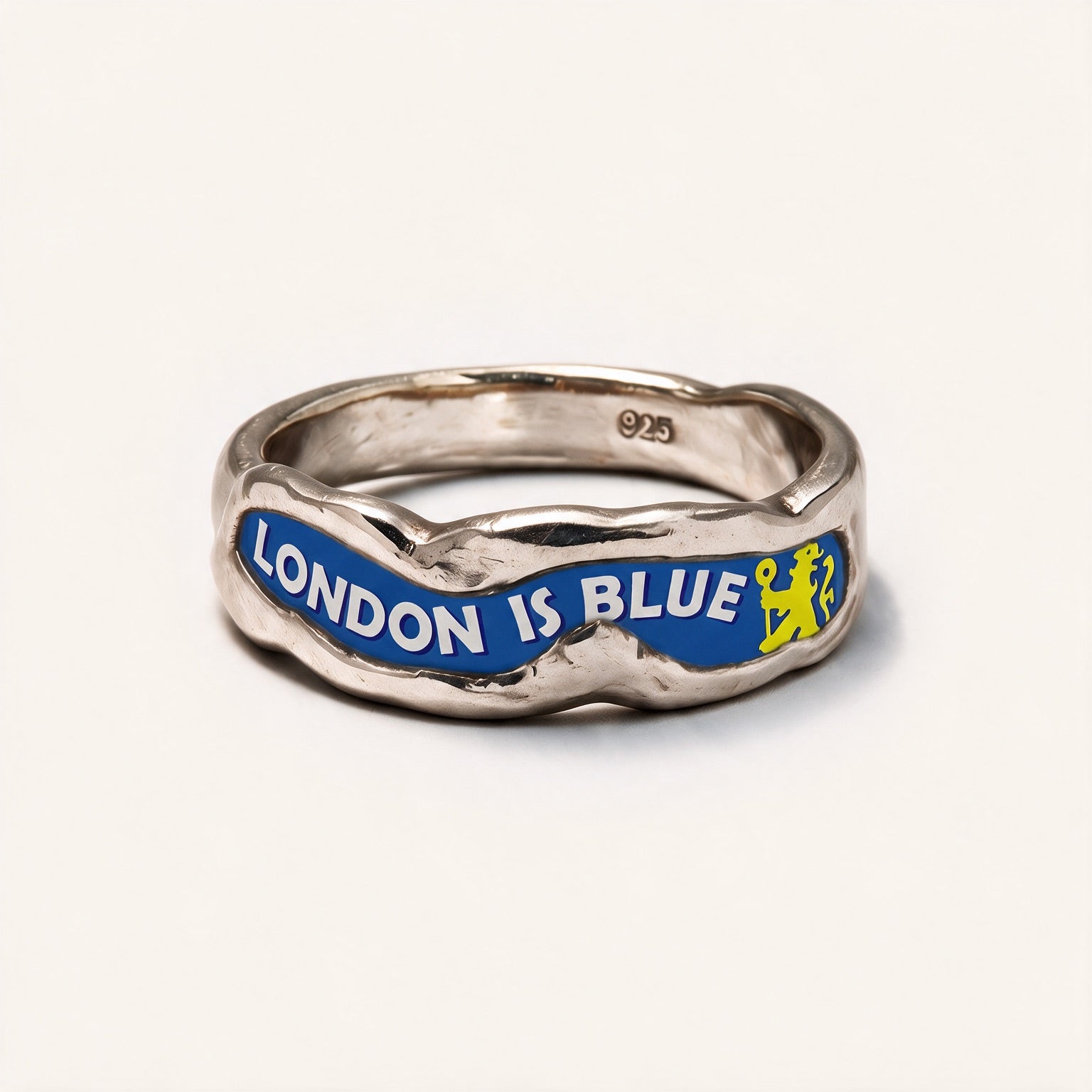 London is blue - Chelsea ring
